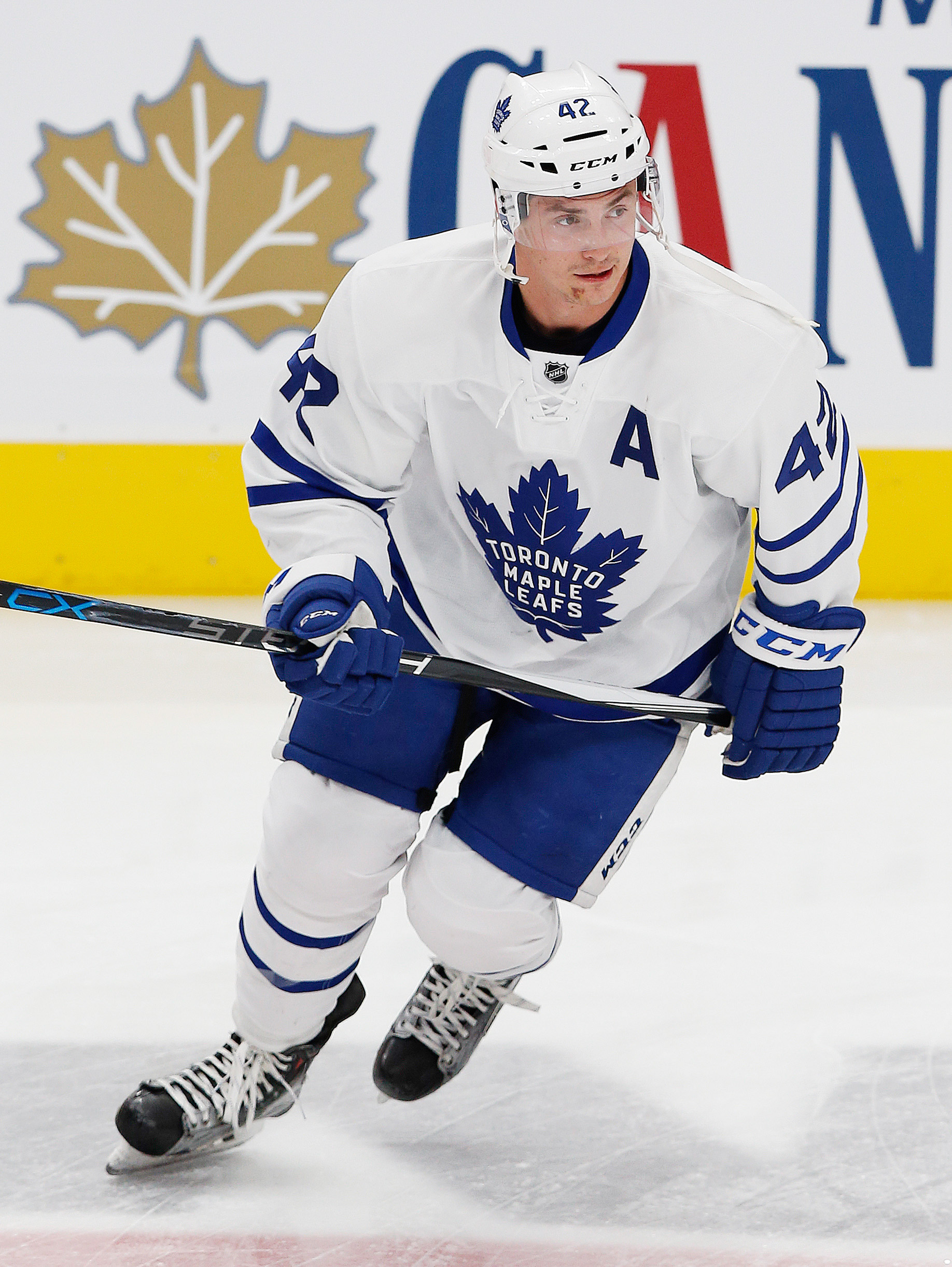 tyler bozak jersey