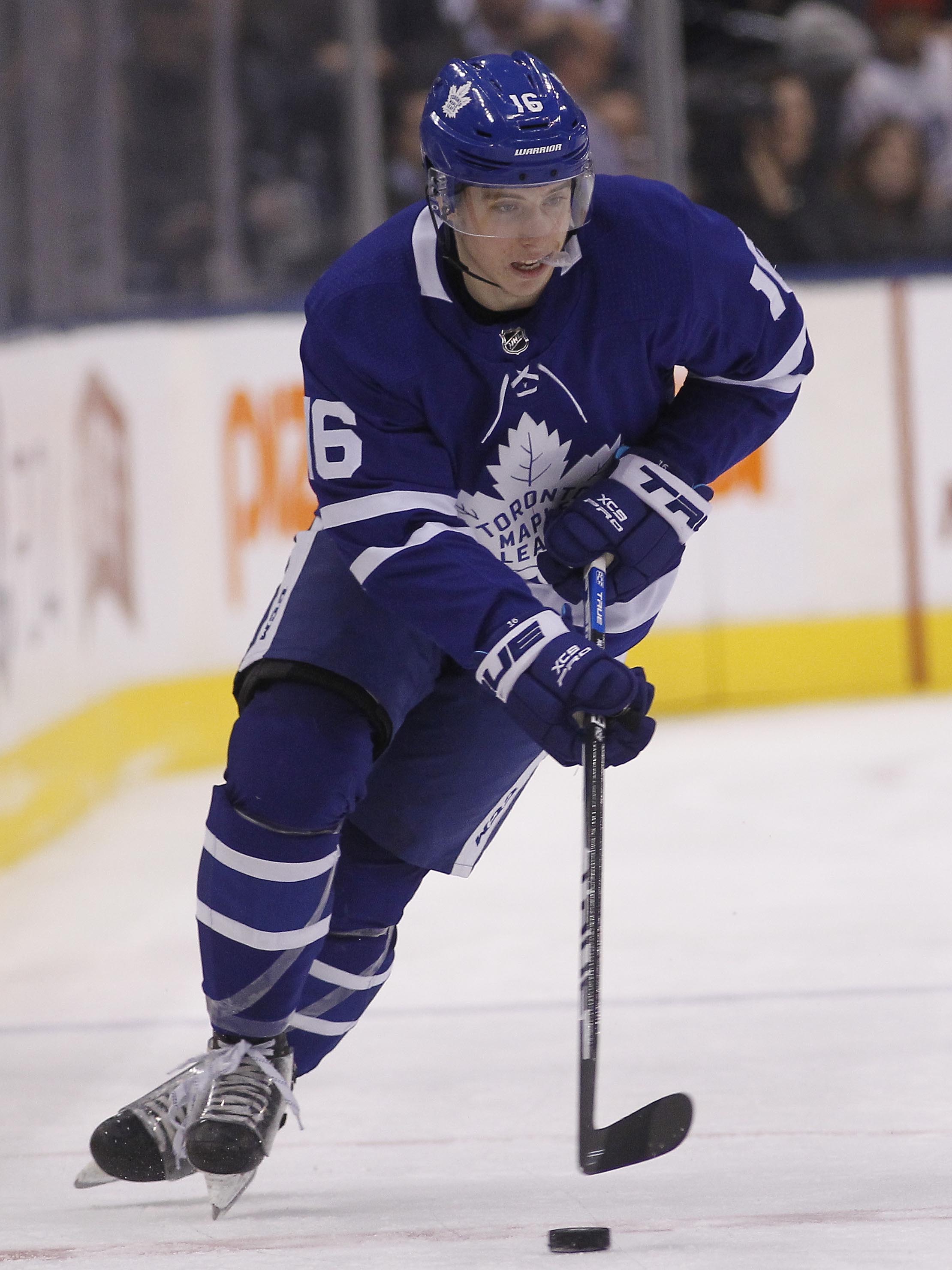maple leafs marner jersey