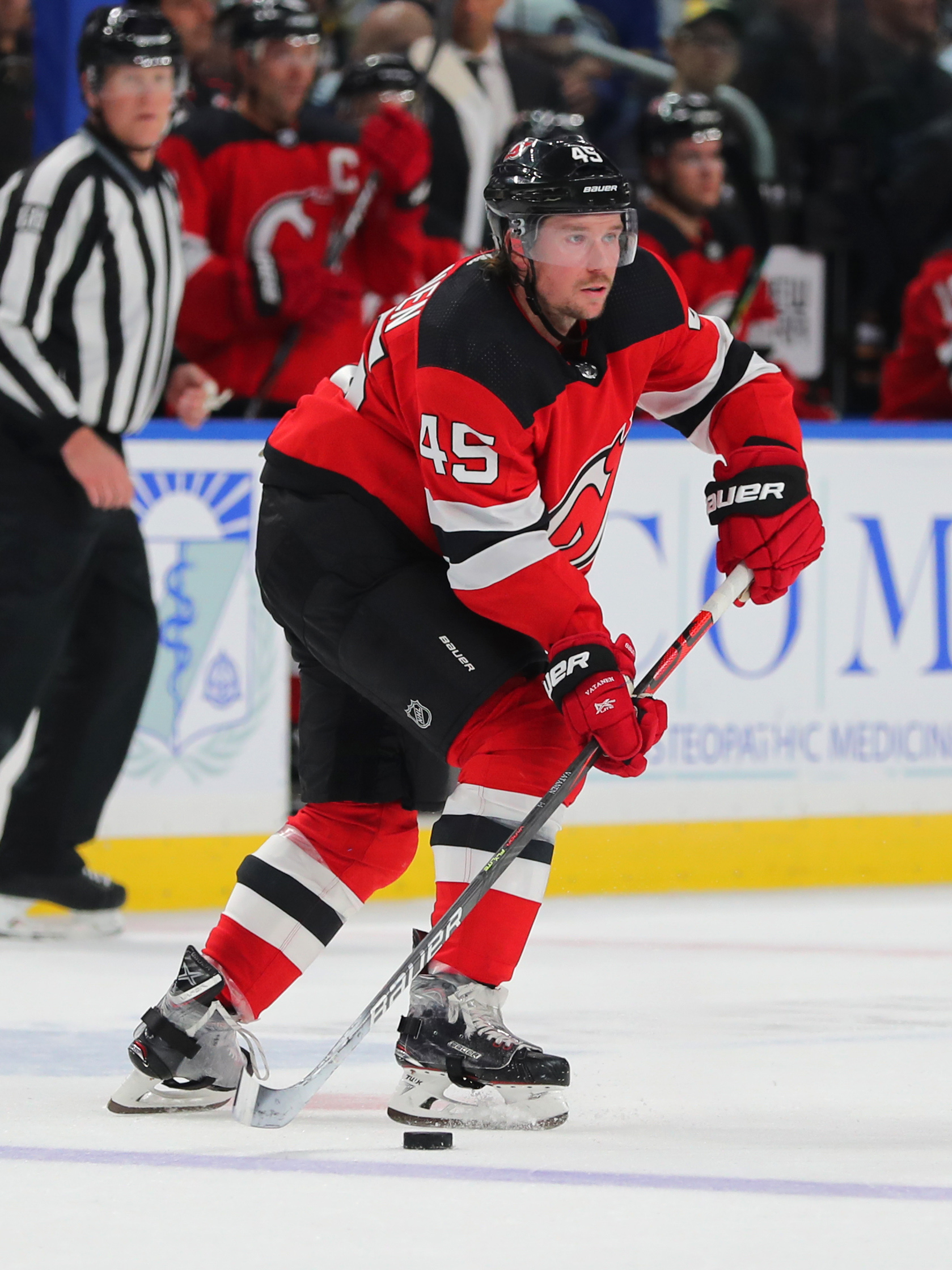 new jersey devils player injured