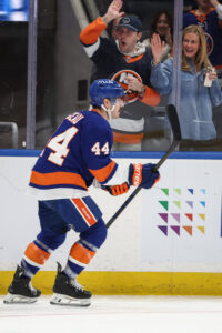 «Айлендерс» подписали Жан-Габриэля Пажо на трехлетнее продление